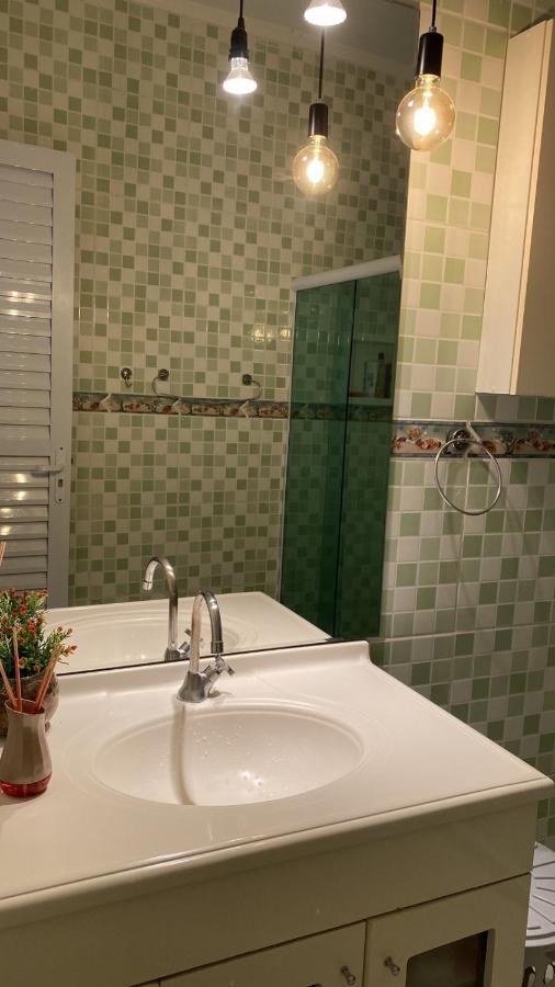 Quarto em Acomodações Particulares Casa Zona Sul Rio de Janeiro